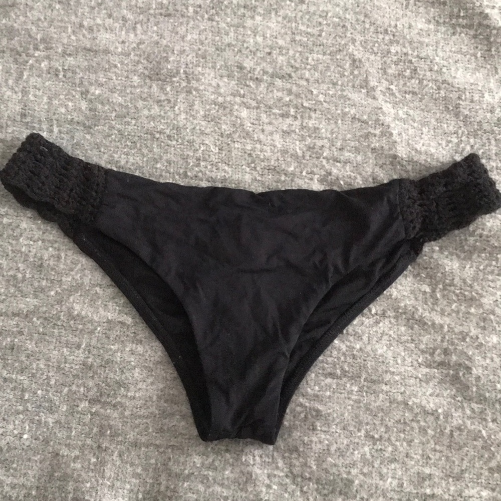 Crochet sided billabong swim bottom